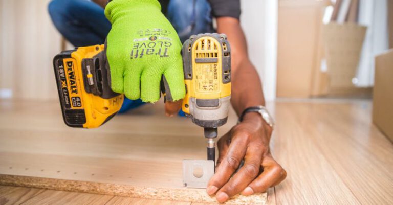Which Power Tools Are Essential for Home Diy Projects?
